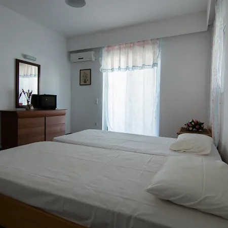 Aparthotel Dream & 3*