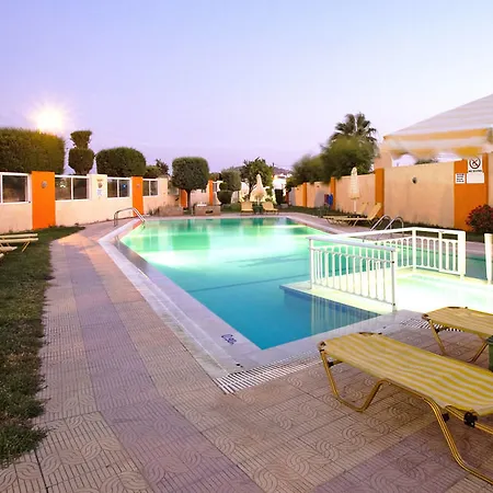 Aparthotel Dream & 3*