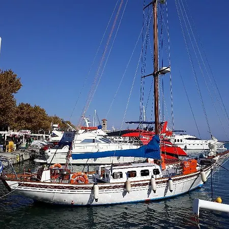 Aparthotel Dream & 3*